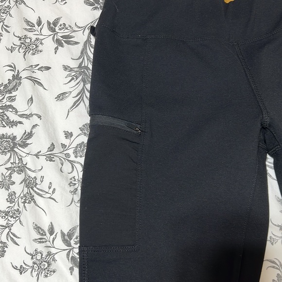 Carhartt | Woman’s Force Fitted Black Leggings | size 2 - Picture 6 of 12